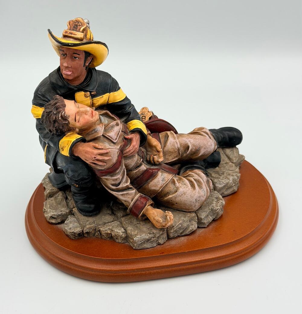1997 VANMARK Red Hats of Courage "Down, But Not Out!" Special Edition 1/2300